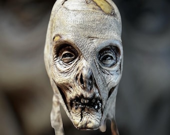 Mummified  wearable latex mask