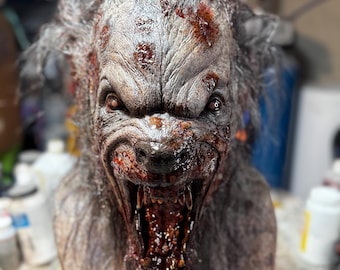 Bloodlust wearable latex mask