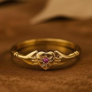 14K Gold Claddagh Ring, Tiny Celtic Irish Ring, Claddagh Ring, Irish Promise Ring, Claddagh Band Thumb Ring, Heart Shaped Promise Ring Gift