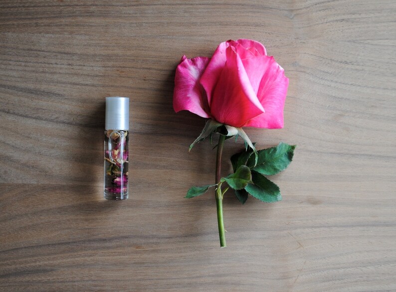 Rose All Natural Perfume Oil with Botanicals, Rose and Rose Petals image 5