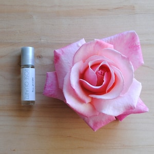 Rose Quartz Perfume Oil, Raspberry, Hibiscus, Rosewater, Hibiscus Tea Perfume