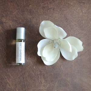 Dirty Gardenia-parfumolie, roll-on parfum Bloemige aardse geur Veganistisch