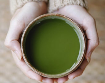 Matcha Green Tea Lip Balm: Beeswax Slider Tin