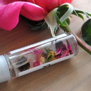 Rose All Natural Perfume Oil with Botanicals, Rose and Rose Petals image 4