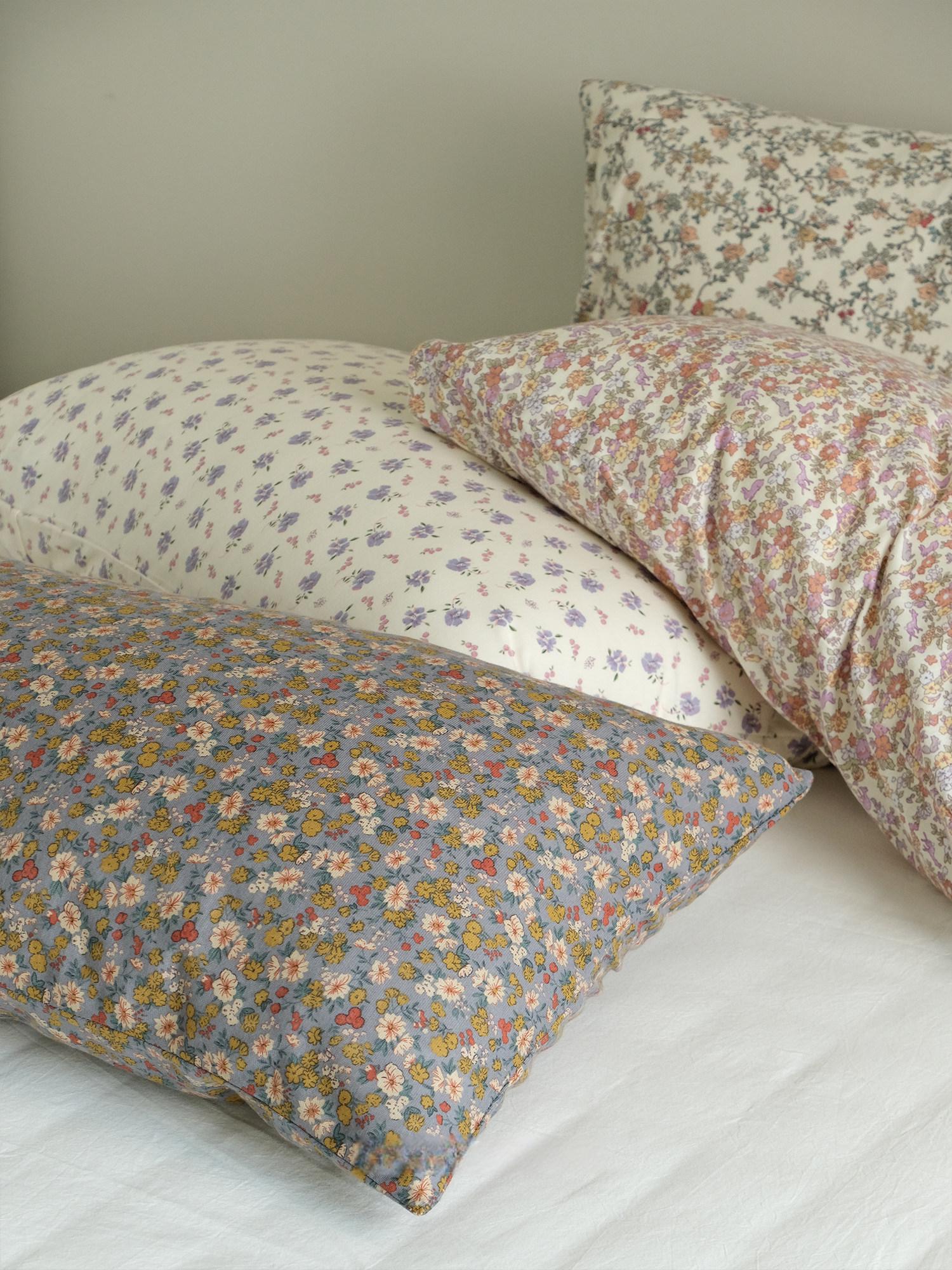 Aesthetic pillowcase