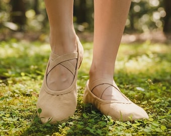 Ren Faire Shoes Canvas Medieval Flats – Secure Elastic Strap Peasant Footwear for All Day Wear