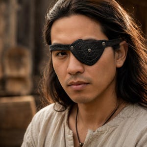 Embossed PU Leather Eye Patch – Nordic Compass, Adjustable Strap, Medieval Viking Accessory