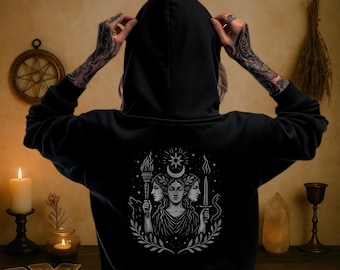 Bluza z kapturem z boginią Hekate i potrójnym księżycem | Bluza z kapturem z okultystycznym motywem Dark Academia Pagan Gift | Boska kobieca gotycka bluza z kapturem