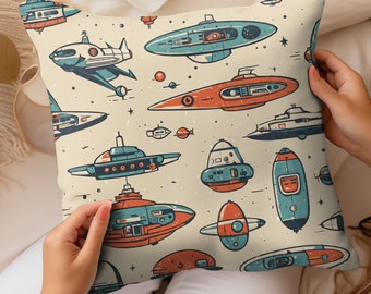 Poduszka dekoracyjna w kształcie kwadratowego statku kosmicznego z połowy XX wieku w stylu retro – styl vintage lat 50.