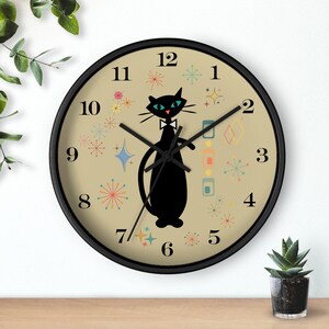 Retro Atomic Starburst Wall Clock: 1950s Style Home Decor