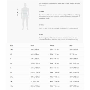 Puede incluir: Una gu&iacute;a de medidas corporales con un diagrama de silueta humana y etiquetas A, B y C para pecho, cintura y caderas. La tabla enumera tallas desde 2XS hasta 6XL con las medidas correspondientes en cm para el contorno de pecho, cintura y cadera.