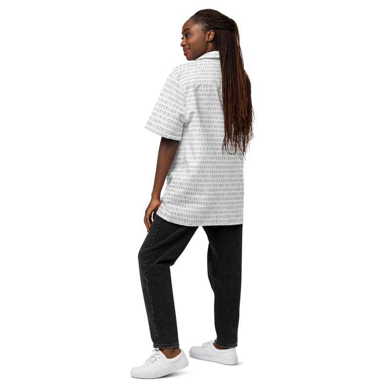 Binaire codepatroon Uniseks button-shirt, volwassen uniseks all-over ontspannen pasvorm button-up Hawaiiaans shirt, cadeau voor hem, cadeau voor papa afbeelding 9