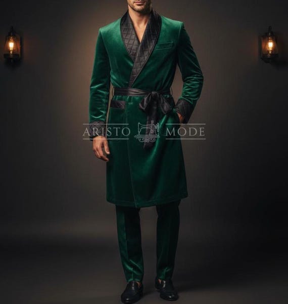 luxary bottle green dressing gown mens Men's Quilted Dressing Gown in Dark Green and Black, Classic Victorian  Style Housecoat, Gents Smoking Jacket