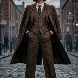 peaky blinders fancy dress ladies This is the ultimate cool-girl college costume and its so simple  !!, #peakyblinders #peakyblindershalloweencostume #halloweencostume  #halloweencostumeinspo #outfitinspo #halloween