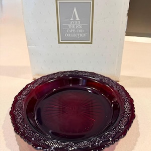 Vintage Avon Cape Cod Ruby Red Pie Plate Server 1876 Collection w/ Original Box Glass Serving Dish