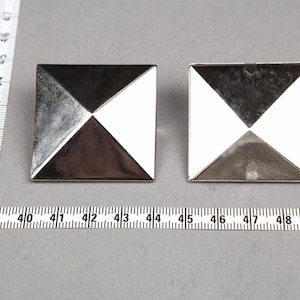 10 stks 35mm big size Piramide Studs Klinknagels antiek zilver Punk Rock DIY Klinknagel Spike Vierkante Klinknagel Schoenen Tas riem Leathercraft accessoires