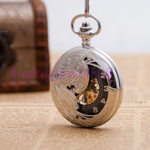 1PCS  Peacock Peacock Pocket Watch Mechanical Watches With Chain Necklace Men Skeleton Watch groomsmen gift   gifts friends gifts