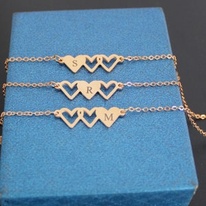 Collar con letra inicial grabada personalizada, collar de la amistad para 3, 3 hermanas, collar de la amistad, collar de corazón