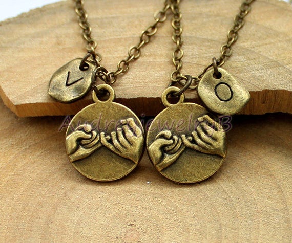 Personalized Initial Necklace Hand in hand,heart to heart, best friend necklace Set,Boyfriend GirlFriend gift, Christmas gifts,Couples gift