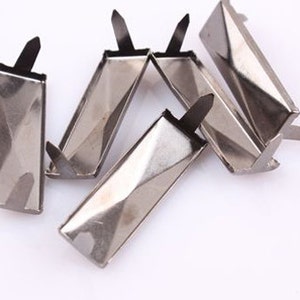 50 pcs 10*35mm Rectangle Pyramid Studs Rivets  Ancient silver Punk Rock DIY Rivet Spike Square Rivet Shoes Bag Belt Leathercraft accessories