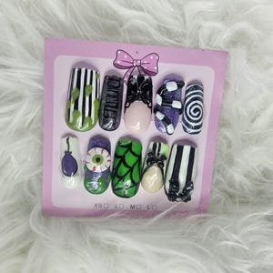 Bettlejuice Press-on Nails