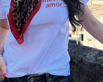 Mucho Amor Embroidered T-shirt - AC.boutique