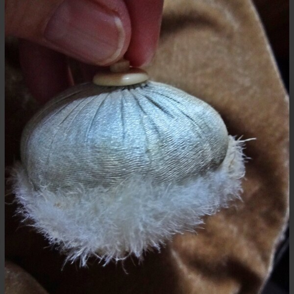 Swans down powder puff Clearance