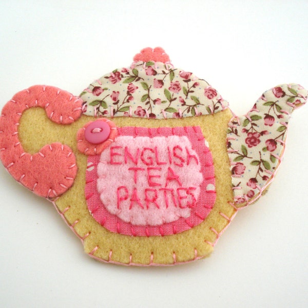 Teapot Felt brooch pin personalised pink/cream Handmade UK seller