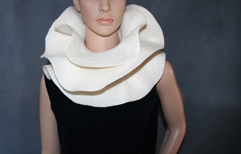 Handmade Felted Scarf collar neck warmer ivory wool scarf Made to order Ruffle scarf jabot White off Felt scarf