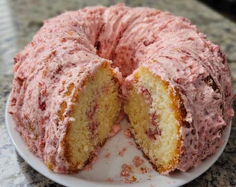 Strawberry Italian Cream Pound Cake Recipe - Baking Guide (PDF)