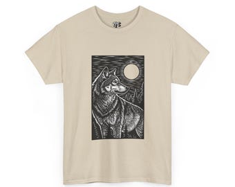 Camiseta con estampado de lobo grabado en madera, camiseta gráfica de bosque con luna de medianoche, ropa para amantes de la naturaleza.