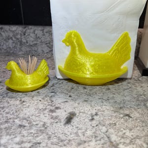Indiana - Porta palillos de dientes HON inspirado en la gallina en el nido Dandelion