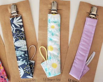 Ręcznie robiony klips do smoczka z materiału | Uchwyt na smoczek dla niemowląt ze 100% bawełny | Silikonowy klips | Prezent na baby shower | Neutralny dodatek dla dziecka