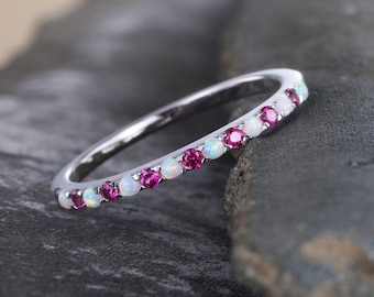 Anillo de boda de plata de ley con rubí y ópalo de fuego, media eternidad.