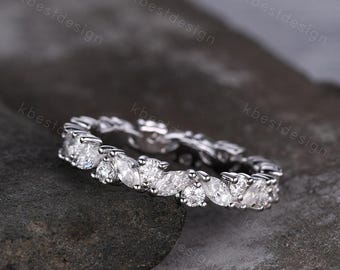 Anillo de boda único de moissanita para mujer, anillo de eternidad con talla marquesa, anillo de boda de oro blanco vintage, anillo de compromiso apilable a juego.