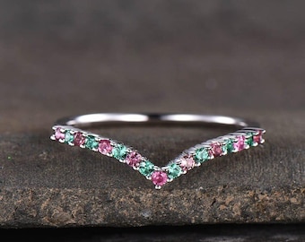 Anillo apilable en forma de V, alianza de boda de esmeralda y turmalina, delicado anillo de boda, alianza de boda de esmeralda, alianza de piedras preciosas, anillo de plata