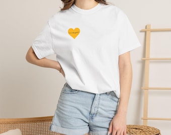 Nesu prieku no uz, Yellow Heart T-shirt |, Latvian Phrase Tee