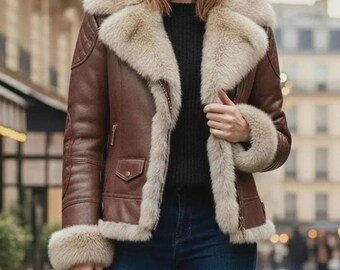 Chaqueta de piel sintética estilo aviador marrón para mujer.