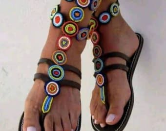 Sandalias africanas con cuentas hechas a mano: zapatos bohemios de cuero para mujer