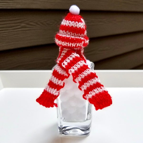 Mini knit scarf and hat set red & white striped - Perfect for Fairy Gardens, doll fashion, miniature decorations, Christmas winter crafts