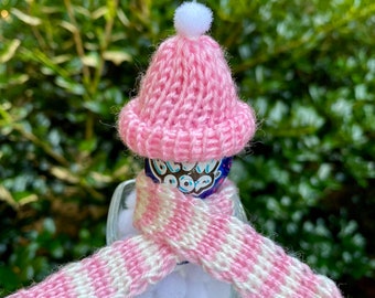 Mini knit beanie hats, Pink with white pom pom - Perfect for Fairy Gardens, doll house decor, miniature decorations, Christmas winter craft