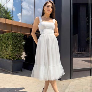 Robe de mariée midi en tulle avec corset, robe de mariée blanche pour cérémonie civile et réception