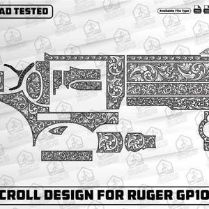 Op de afbeelding: Een gedetailleerd zwart-wit scrollontwerp voor een Ruger GP100 vuurwapen. Het ontwerp heeft ingewikkelde bloempatronen en is gelabeld "EZCAD TESTED". De afbeelding geeft ook beschikbare bestandstypen aan: PNG, SVG, EPS en DXF.