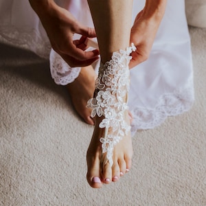 Bridal Barefoot Sandals, Beach Wedding Foot Jewelry, Boho Wedding Lace Shoes, Indian Summer Accessory, Footles Sandles, Fußschmuck Hochzeit