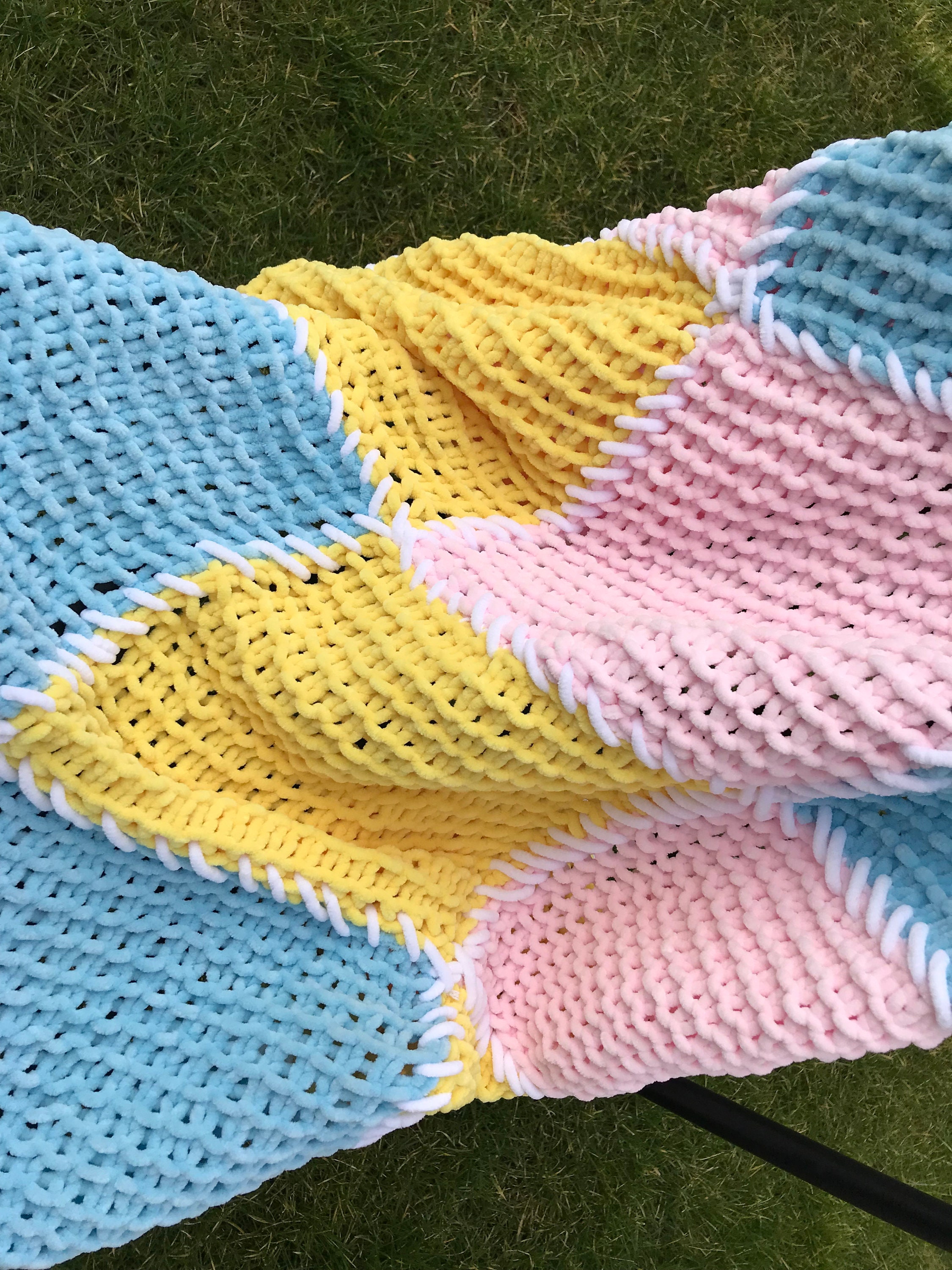 Soft Hanknitted Baby Blanket Baby Throw Blanket Etsy Ireland