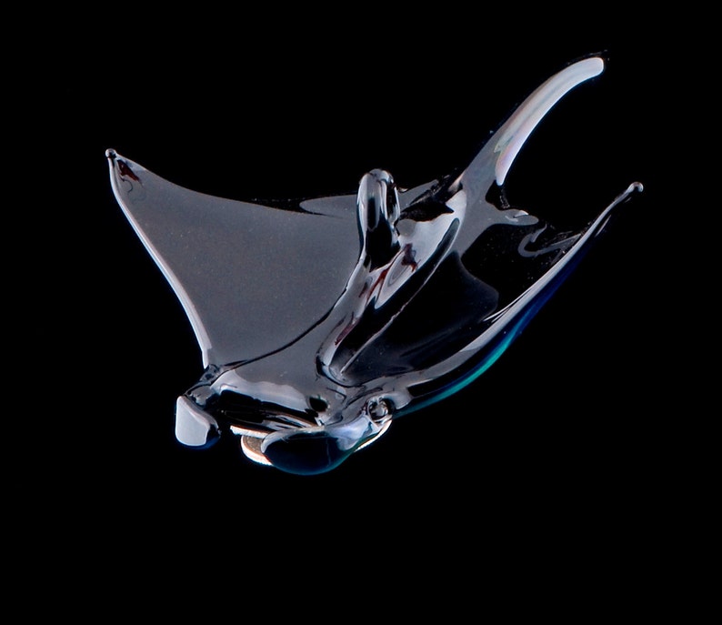 Hanging Glass Manta Ray Ornament, Lampwork Sea Life Sculpture, Ocean and Marine Life Art image 10