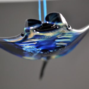 Hanging Glass Manta Ray Ornament, Lampwork Sea Life Sculpture, Ocean and Marine Life Art image 7