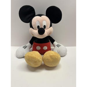 Peluche clásico de Mickey Mouse de Disney Store, tipo puf, de 45 cm (18 pulgadas), 2017 imagen 1