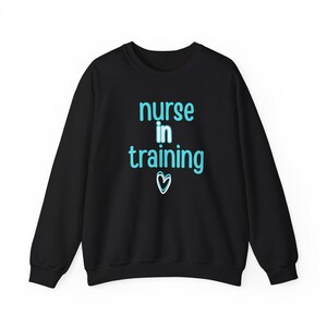 Pull ras du cou d'infirmière en formation | Sweat-shirt pour étudiante en soins infirmiers, vêtements pour faculté de médecine