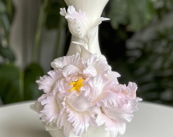 Jarrón de peonía de porcelana hecho a mano / Decoración floral esculpida